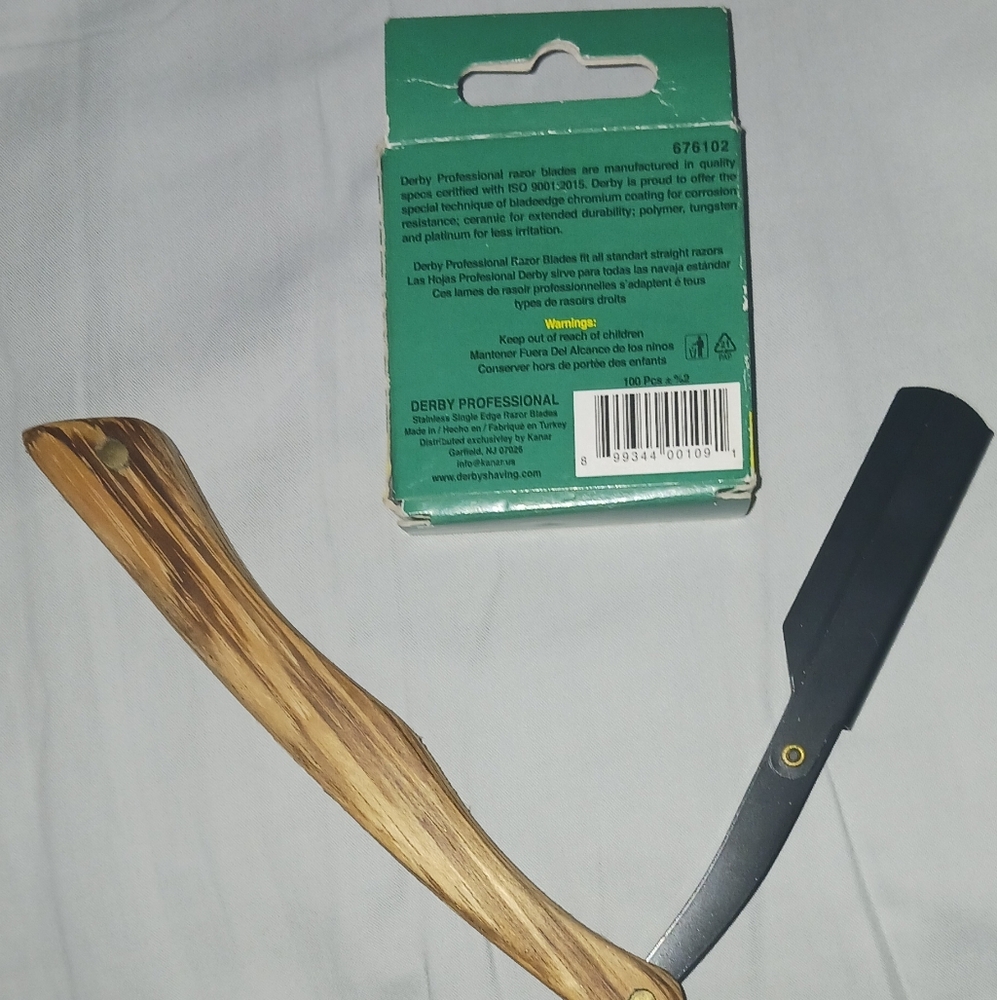 Straight Razor And Blades - Picture 2 of 2